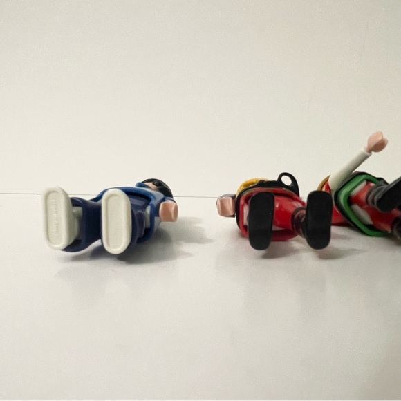 Lot of 4 Playmobil Figures Toys - Picture 7 of 10